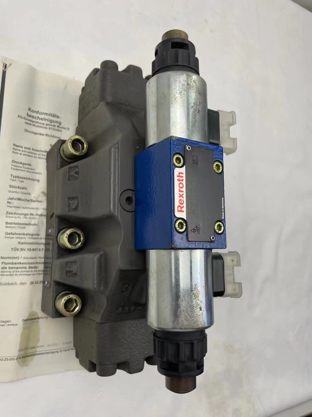 PM Putzmeister hydraulic valve 295208002 3D06 35 0BF 0303 00C1  LHM5 Rexroth.jpg